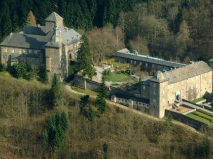 照片: Burg-schnellenberg-und-restaurant